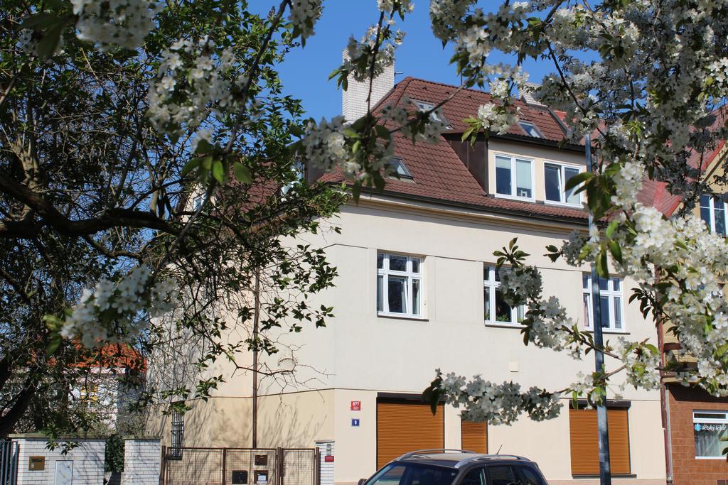 Pension Hanspaulka Prague Ngoại thất bức ảnh