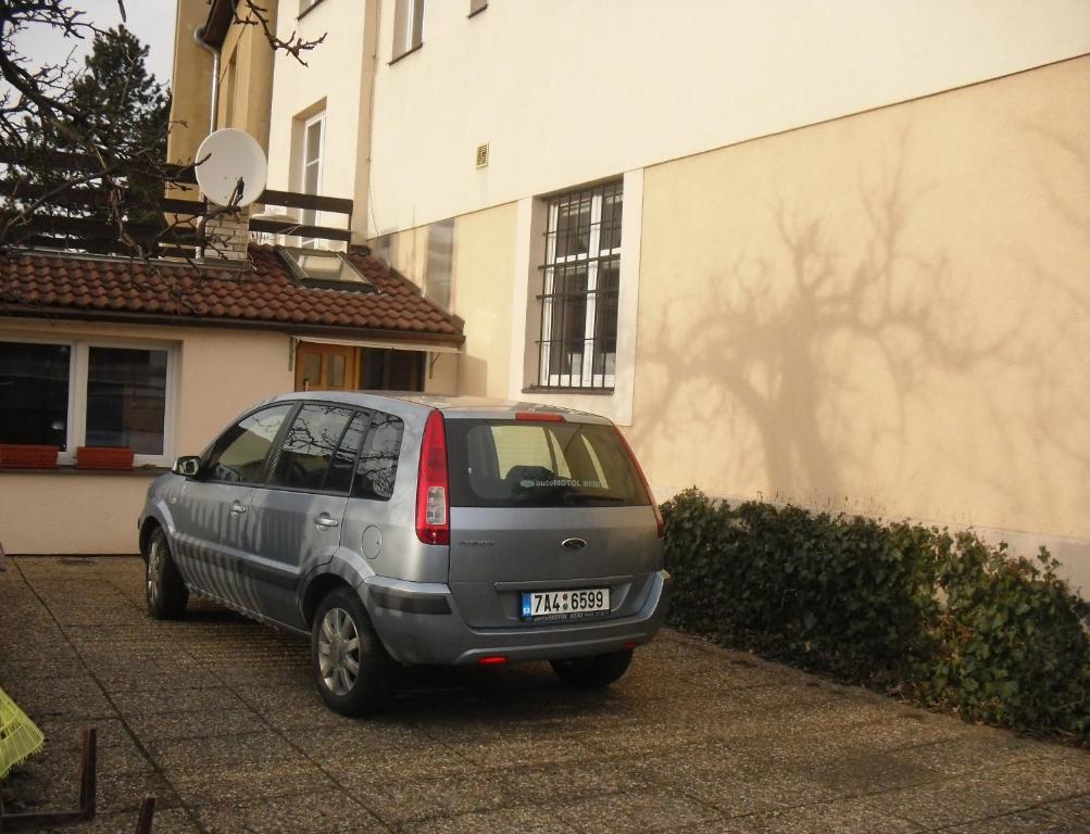 Pension Hanspaulka Prague Ngoại thất bức ảnh